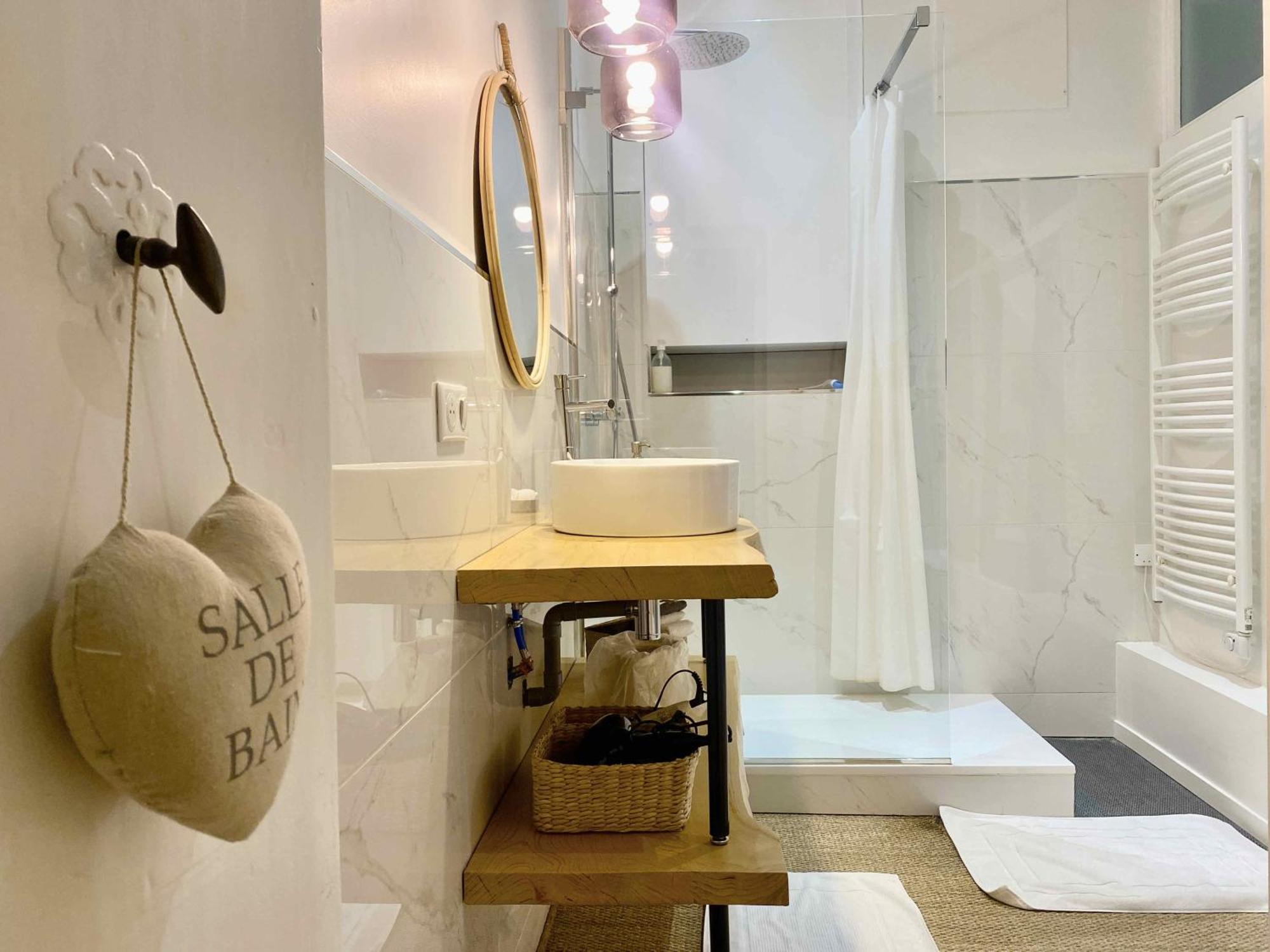 La Parenthese Gourmande Avec Clim Et Parking Apartment มงโตบ็อง ภายนอก รูปภาพ